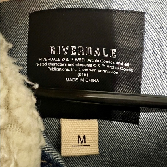 Riverdale 'Jughead Jones Waz Here' Sherpa Denim Jean Jacket - Medium - Picture 7 of 9